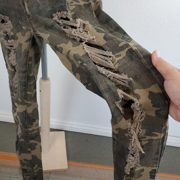 American Bazi distressed camo skinny overalls - Picture 2 of 9